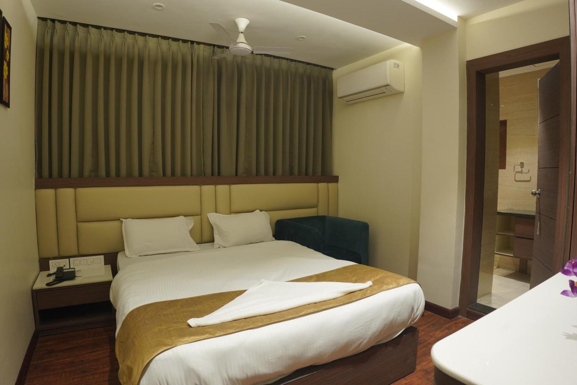 The Pride Hotel จัมเชดปูร์ ภายนอก รูปภาพ